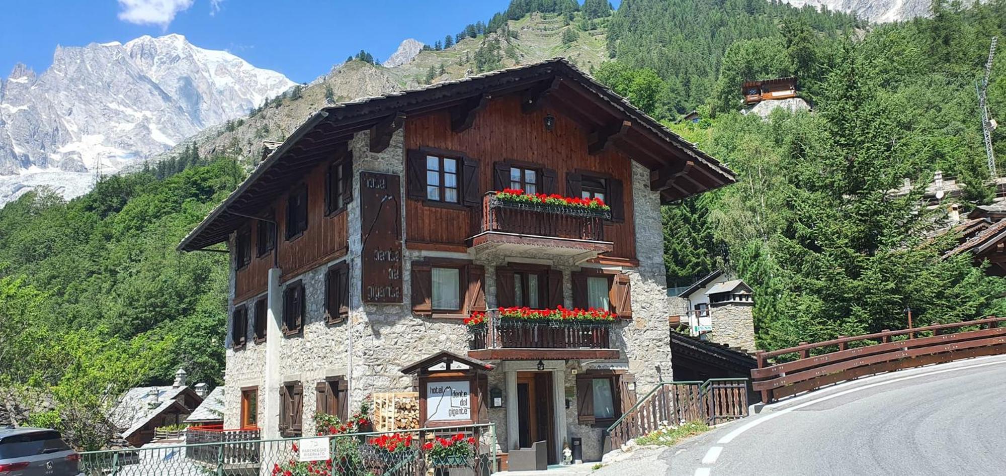 Hotel Dente Del Gigante Courmayeur Eksteriør bilde