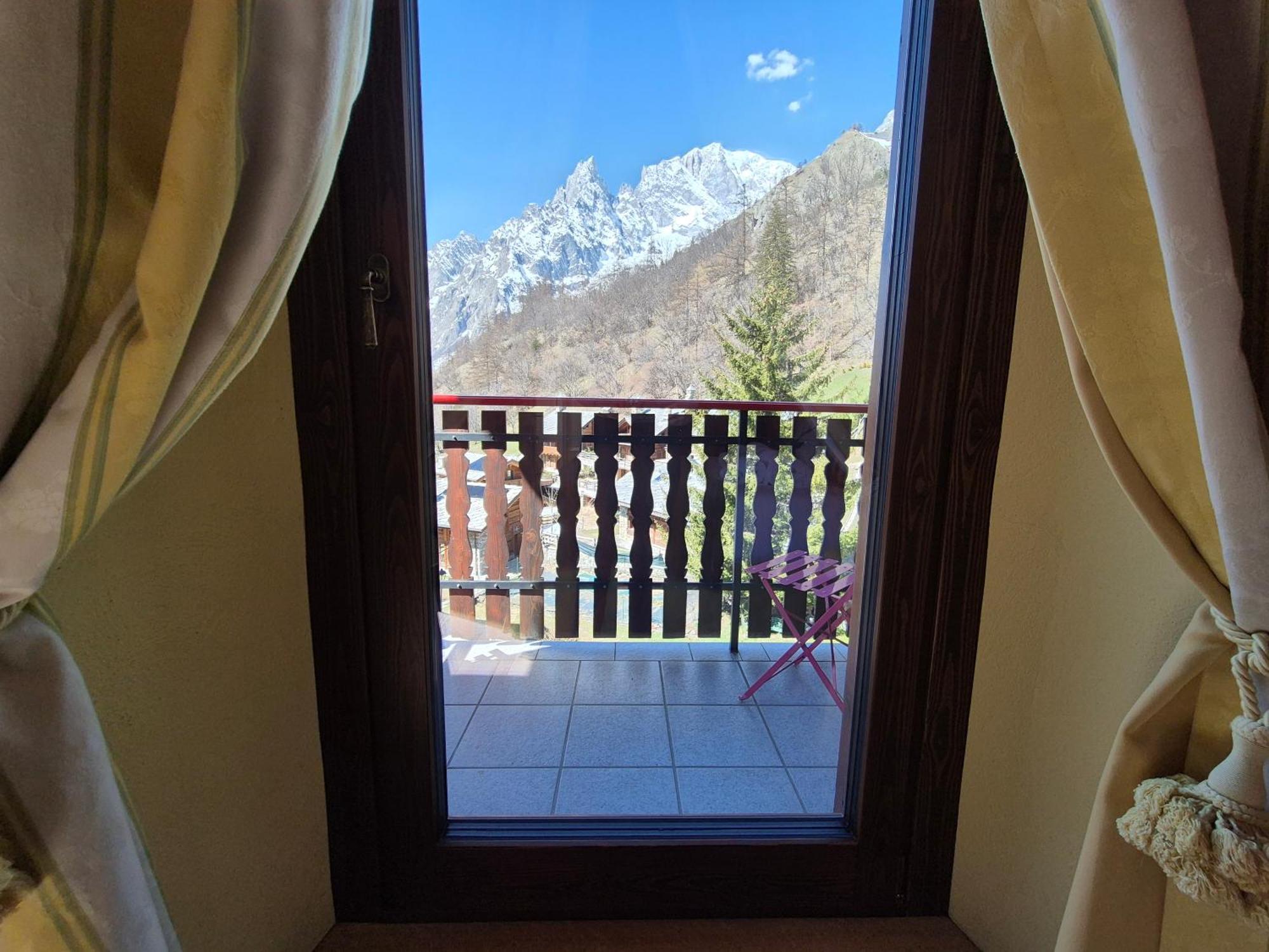 Hotel Dente Del Gigante Courmayeur Eksteriør bilde