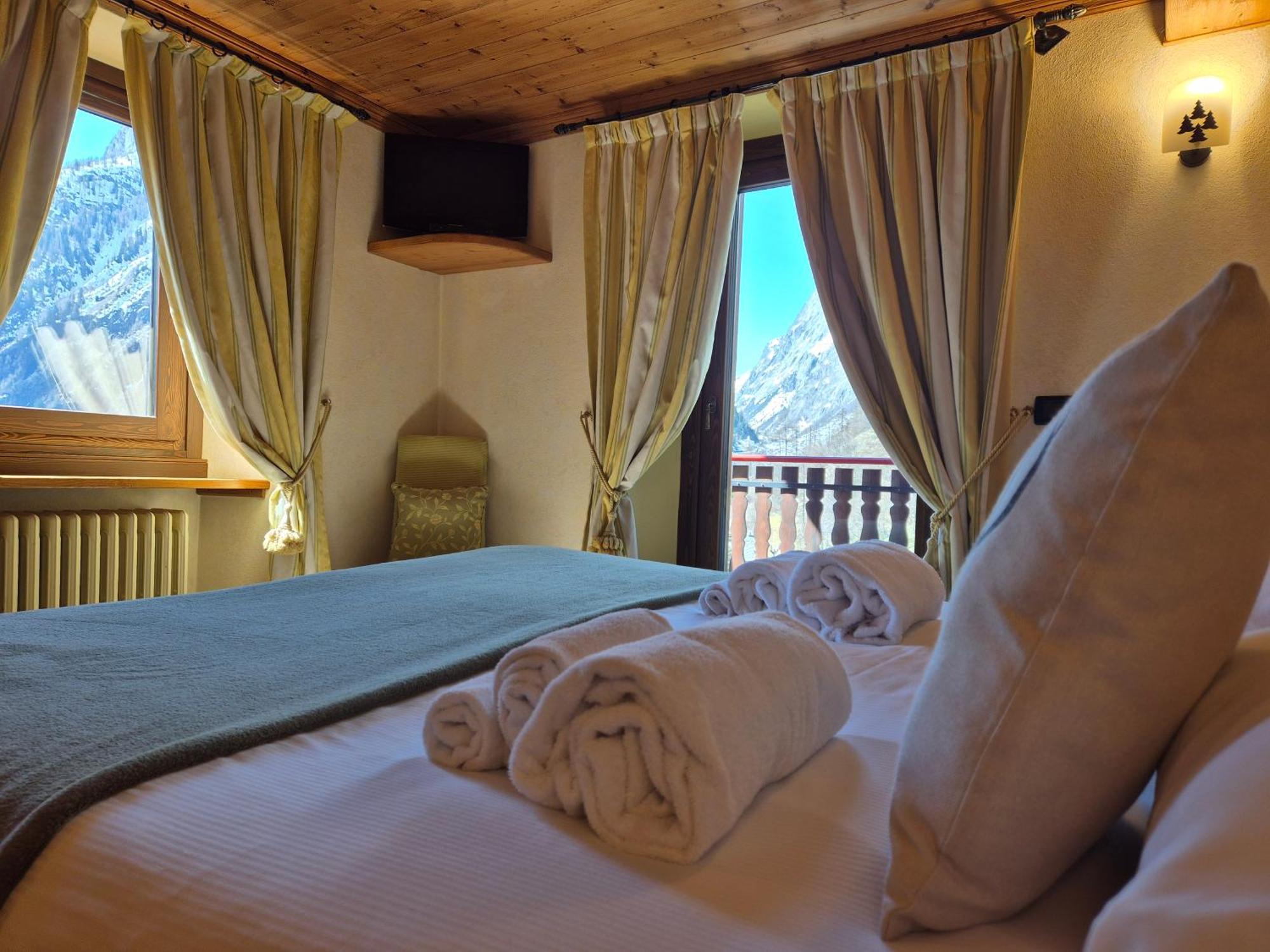 Hotel Dente Del Gigante Courmayeur Eksteriør bilde