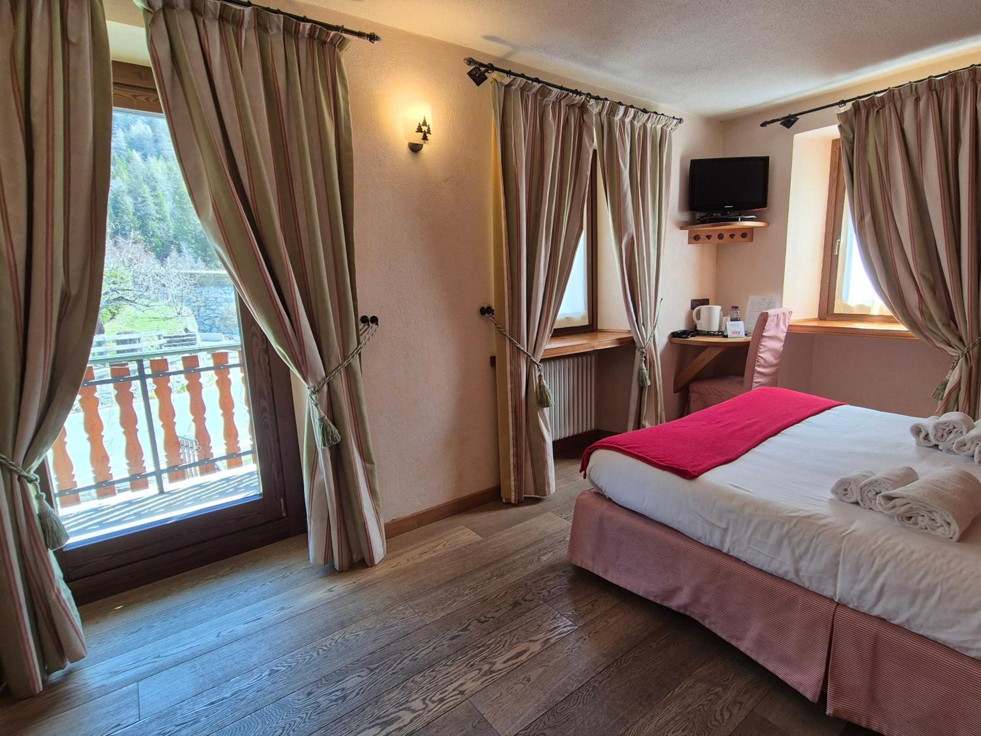 Hotel Dente Del Gigante Courmayeur Eksteriør bilde